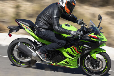 KAWASAKI NINJA500_3589.jpg