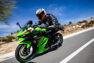 KAWASAKI NINJA500_3611.jpg