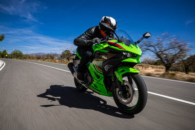 KAWASAKI NINJA500_3591.jpg