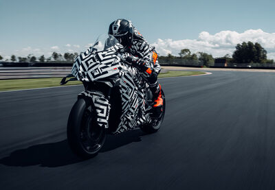 2025 KTM 990 RC (10).jpg