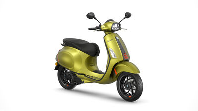 9_Vespa_Sprint_S_Elettrica_Verde_Ambizioso_Opaco.jpg