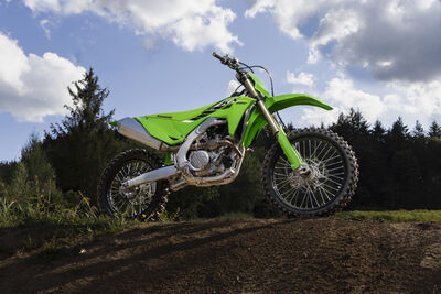 KAWASAKI KX250_2025_STATICS_17.jpg