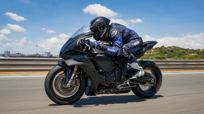 2025-Yamaha-YZF1000R1COMP-EU-Tech_Black-Action-003-03.jpg