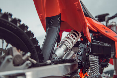 2025 KTM SX-E 3 and SX-E 5-12.jpg