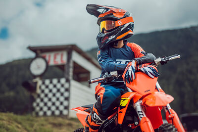 2025 KTM SX-E 3 and SX-E 5-1.jpg