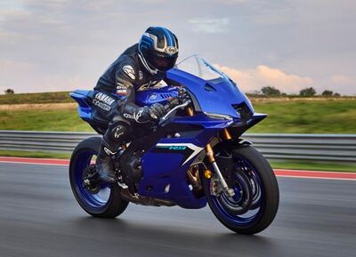 YamahaR9.JPG