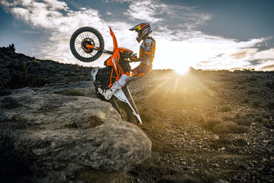 2025 KTM ENDURO R Range.jpg