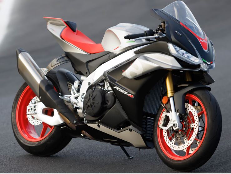 Aprilia RSV4 2025