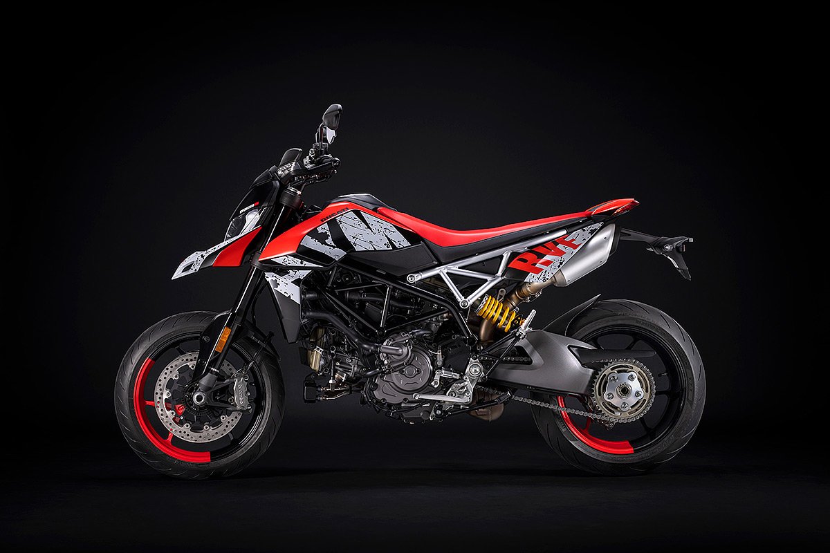 Motorrad Vergleich Ducati Hypermotard 698 Mono RVE 2024 vs. KTM 450 SMR 2023