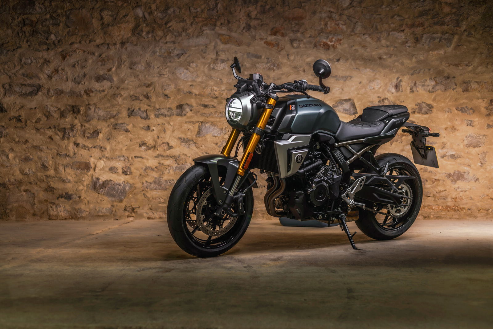 Suzuki  GSX-8T - 2025