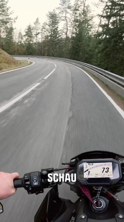 Dein Auge führt das Motorrad