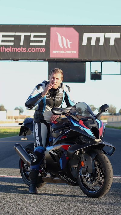 BMW M1000RR