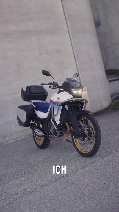 Honda Transalp in unter einer Minute!